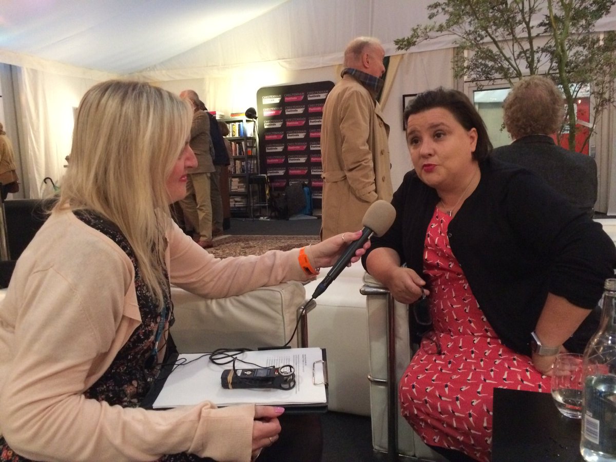 PaulaWhitcher1's tweet photo. I’ve just been catching up with @jojo_durrant’s Beautiful Universe #JDBU @BBCGlos whilst I defrost the freezer - yes that’s how I roll 🤣 so pleased to hear @SusanCalman on the Festival Flashback as I was lucky enough to be assisting Jo that day @CheltLitFest 2018 https://t.co/WVNnL3QnGA