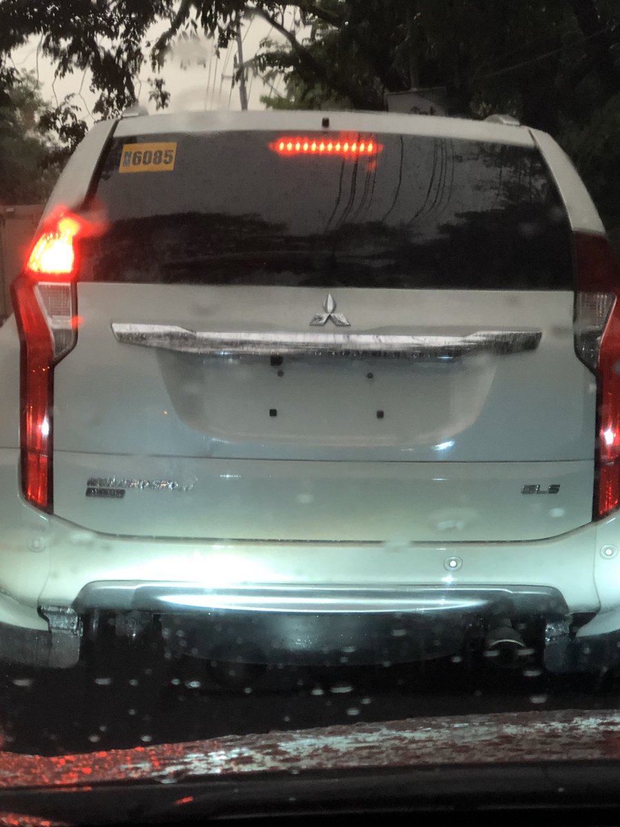 pez de leon tweet media