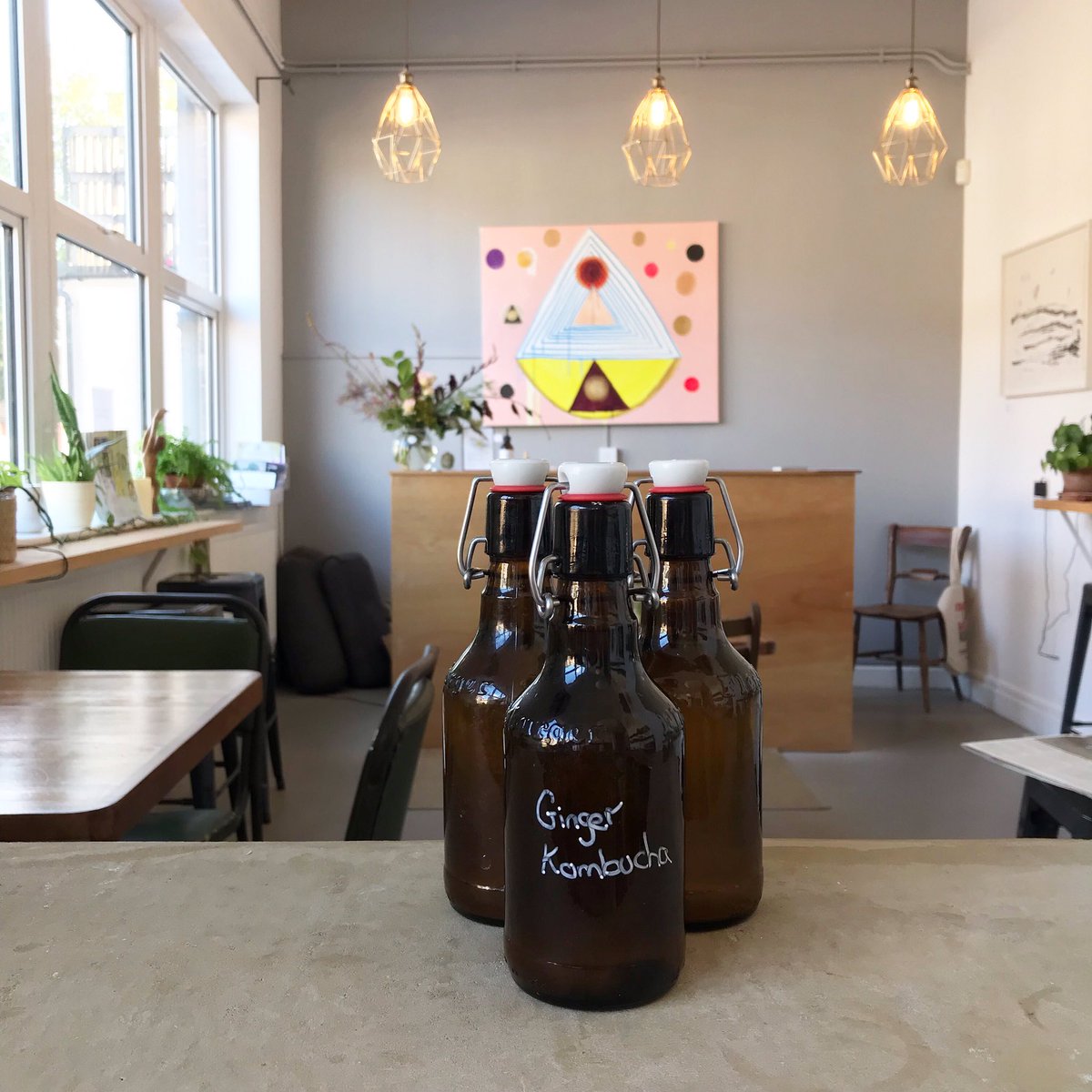 The Ginger Kombucha is back! Grab it while you can as this fermented little firecracker won’t stick around for long 💚 #bunandbean #kombucha