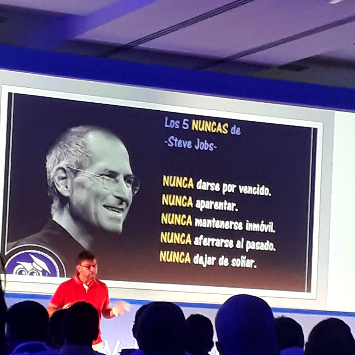 Dsibaleares's tweet photo. Seguimos en las #jornadasWK inspirándonos con diversas ponencias. Aquí @rregojo citando a #Steveajobs 🤓 modelo a seguir para nunca dejar de #innuvar

Esta mañana aprendemos sobre #eficiencia #TransformacionDigital a través de #a3innuvanomina #a3Doc #a3asesor https://t.co/7XXlp6URTr