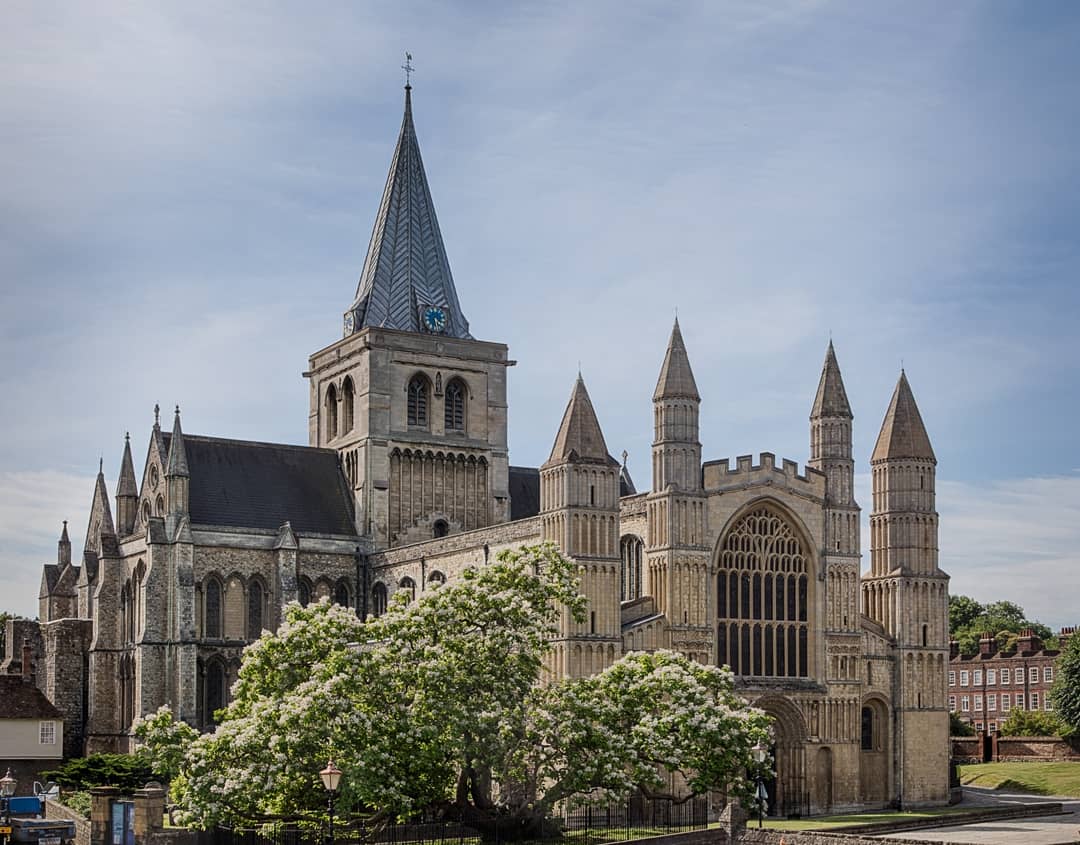 evexioltd's tweet image. This week we are focusing on the Kent &amp;amp; Medway Apprenticeship Graduation Ceremony taking place at @rochestercathedral on Friday.

Over 100 Apprenticeship Graduates, 120 VIP's and 400 guests coming together to celebrate .

It's going to be a great day 

#apprenticegraduation