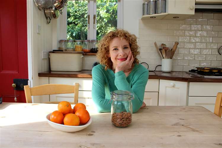 GalwayIntArts's tweet photo. Can't wait to welcome @KitchenBee to Galway for GIAF's Autumn First Thought Talks on 12 October! First question for Bee: what's your favourite festival food??
Tickets for Bee's talk and more info here: https://t.co/RZapmk6fvy https://t.co/tKAvwLFC5S