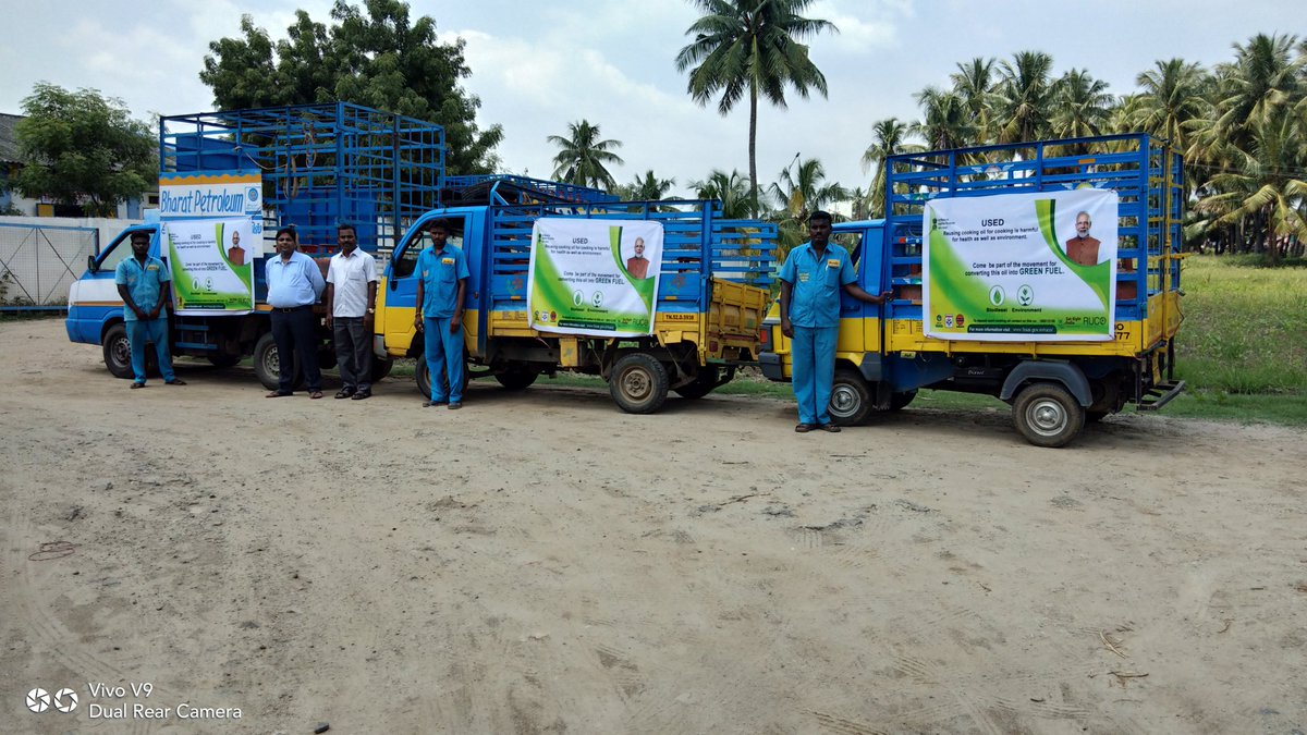 harshmartand's tweet photo. Message on green fuel by Shree Vijay Bharatgas, Salem of Coimbatore LPG Territory. Reuse of used cooking oil is harmful for health. @AshutoshJindalS @ISrinivasRao2 @PeethambarantT @BPCLLPG @sivatmchennai @BPCLCoimbatore https://t.co/BsSl3CRb94