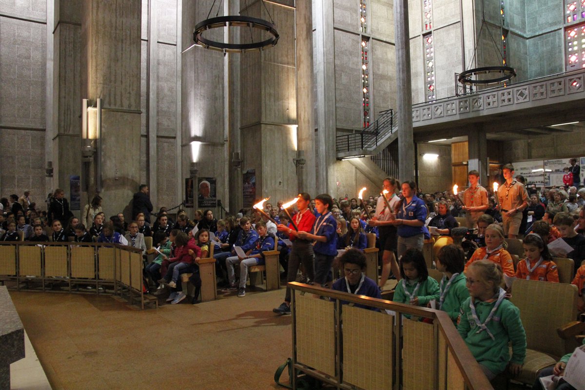 DioceseduHavre's tweet photo. " Si j’avais un conseil à donner à ce riche de l’évangile que nous venons d’entendre, ce serait de s’inscrire dans le scoutisme. Dans la pédagogie #scoute il trouverait tous les antidotes des maux qui l’assaillent : égoïsme, indifférence, cœur fermé… " (Mgr Brunin) https://t.co/eUirpH4GtC