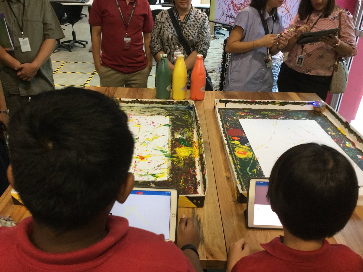 Great to see students planning mini lessons and teaching parents a range of new skills at the Primary Meet and Greet sessions. Thanks to the Singapore Maths Coaches and the Learning Innovation Team for facilitating. #HIS_Learning <a href="/mrjamiespeaks/">Jamie Speakman</a> <a href="/vickyyhengg/">Vicky Heng</a> <a href="/MissRaeYong/">Rae Yong</a>
