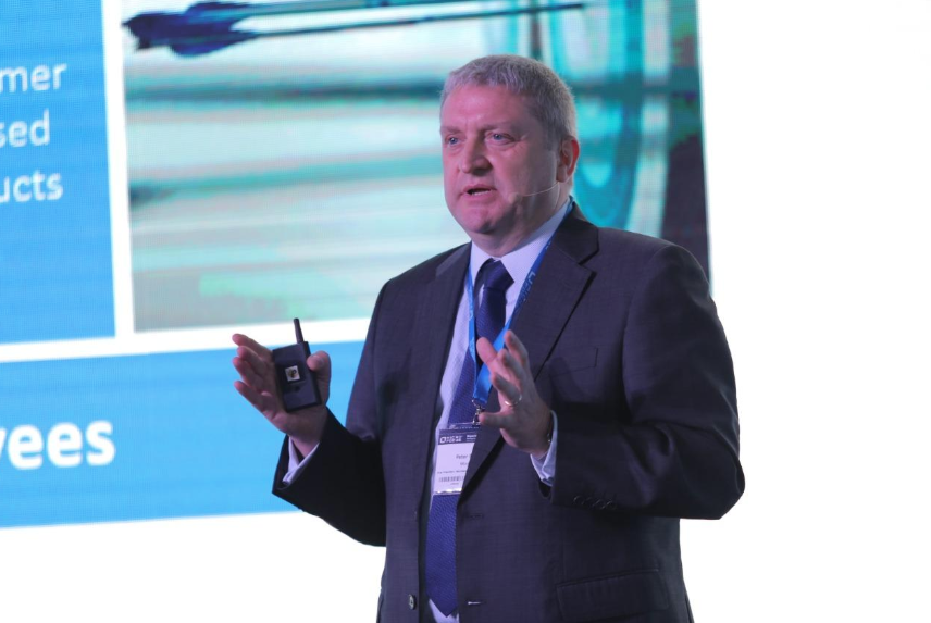 dollysolanki's tweet photo. Peter Sianchuk, VP of Customer Support & Success, speaks about how #MicroFocus takes customer relationships seriously. #MicroFocusExperience Tour 2019 MEA https://t.co/NOchSi7rDF