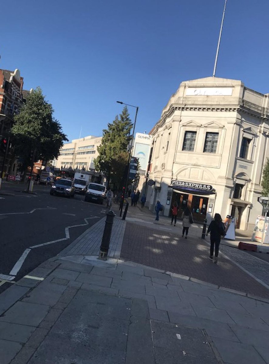 thecleenapp's tweet photo. The suns out for the last day of The Restaurant Show @olympia_london Come and find us on stand GN25 and see your restaurant reviews on Cleen and hear how we can help promote your business! #TRS2019 #restauranteur #reviews #cleenapp https://t.co/Eu6MgVFajh