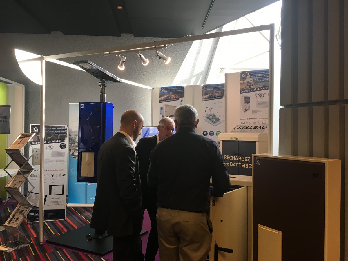 EurophaneSAS's tweet photo. @EurophaneSAS participe au Congrès @fnccr, aux côtés de Grolleau.
RDV sur le stand 74 AGORA pour découvrir nos produits et services !
#Activateyourcity #TechITsmart #Infrastructureintelligente https://t.co/XvrwSNkd0u