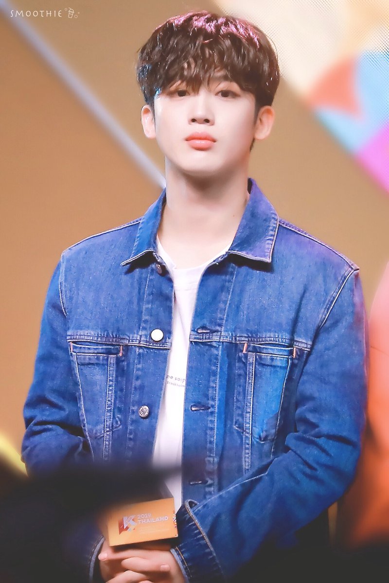 SmoothieYh's tweet photo. 190929 kcon
👍🏻👍🏻👍🏻

#김요한 #요한 #kimyohan #X1 #엑스원 https://t.co/7kiH0CqtGU
