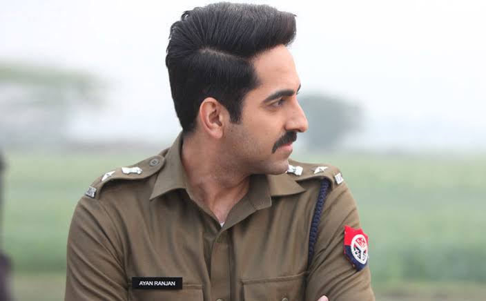 Ayushmann Khurrana & Shivani SurveA policeman investigating a drug ring finds a witness in his childhood love. But, is she really a witness, or just trying to manipulate him into arresting the wrong guy?