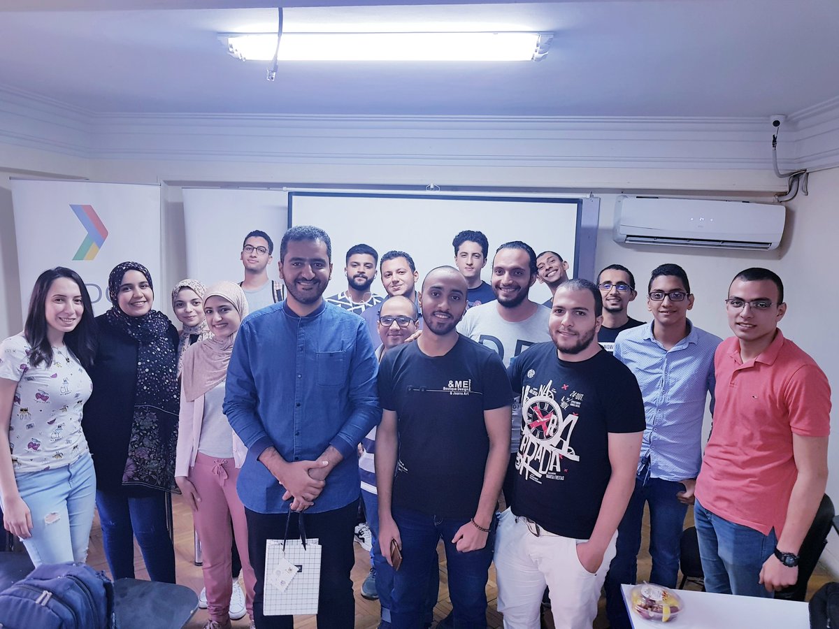 WTMCairo's tweet image. It&apos;s time to connect our #Flutter app to the internet 👩‍💻👨‍💻
Completing our bootcamp journey with our speaker and @FlutterEgypt organizer Eng. @Yahia_Agwa 🙌
Thanks to our facilitators @BeshoyMelika @Karim2005510 @MahmoudAlaadev 🙌
#FlutterBootcamp #StudyJamsMENA #WomenTechmakers
