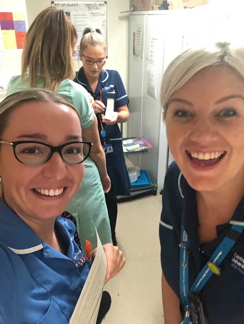 HNSU_MFT's tweet photo. @mft_sau fighting flu! @Nicki_dale @SelviBalakrish1 @annarileyflash @MFT_MRI https://t.co/ewlwKImj36