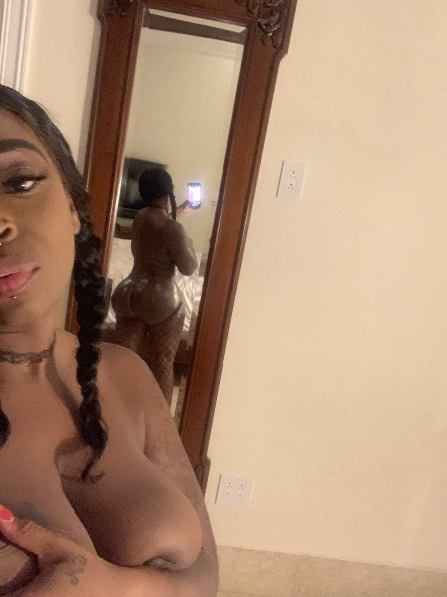 Skyy Black on X: Why my ass look like milk duds lol 🥴😋🤷🏾‍♀️👅💦  t.cou0jMzSfxCi t.coa3ACKR1R4O  X