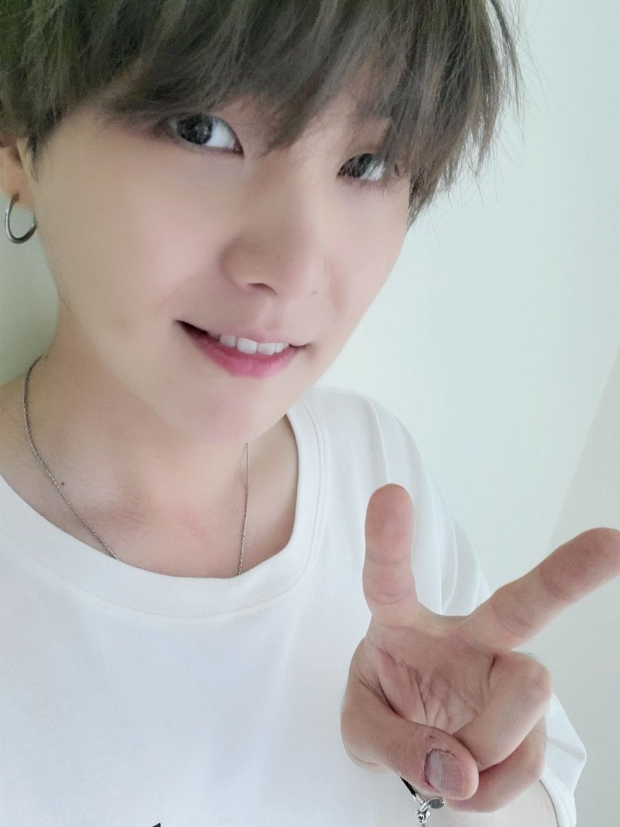 Nisa // BTS INDO TRANS tweet media