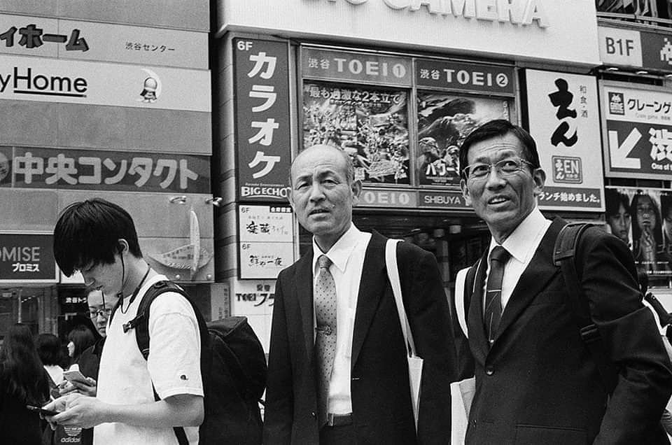 Próxima Inauguración "La capital del Este" de Carlota González-Adrio. Don't miss it! 🌹

Inauguració | Inauguración | Opening

DIJOUS 3 d'OCTUBRE de 2019, 19 a 21h
JUEVES 3 de OCTUBRE de 2019, 19 a 21h
THURSDAY 3 OCTOBER 2019, 7 to 9 pm