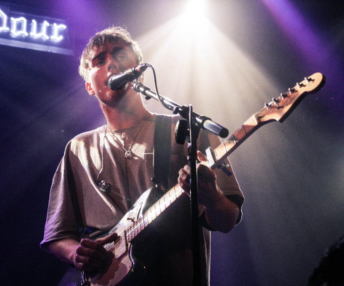 samfendermusic's tweet photo. Thank you so much LA! Playing @theTroubadour was a dream come true! It was one of my favourite shows and I was absolutely loaded with cold 🤒 big love ya bunch of turkeys 💖🦃 x https://t.co/8i1bqDvhuQ