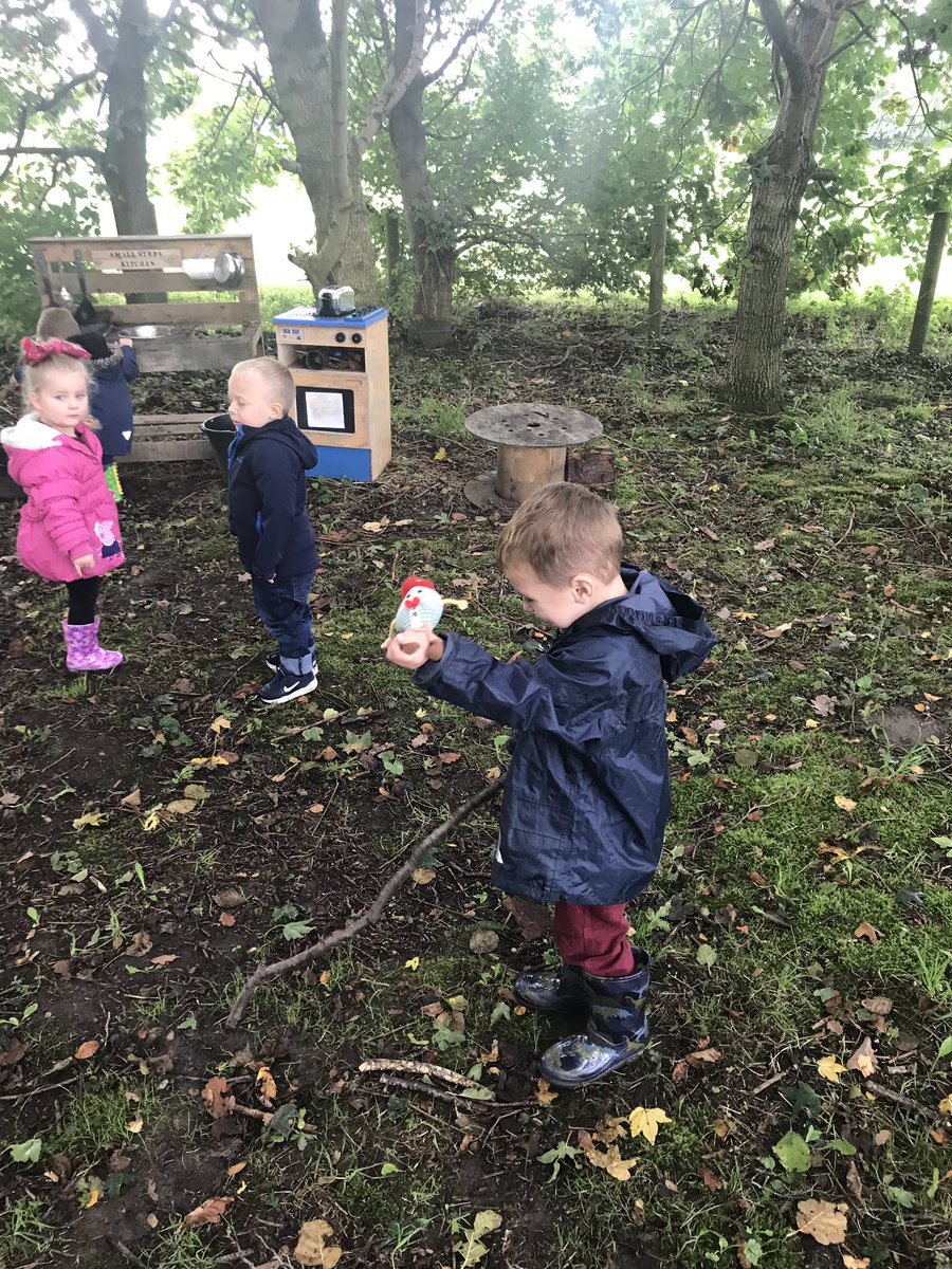 SMALLSTEPS12's tweet photo. Out Humpty hunt😁 https://t.co/PYXPU6SisI