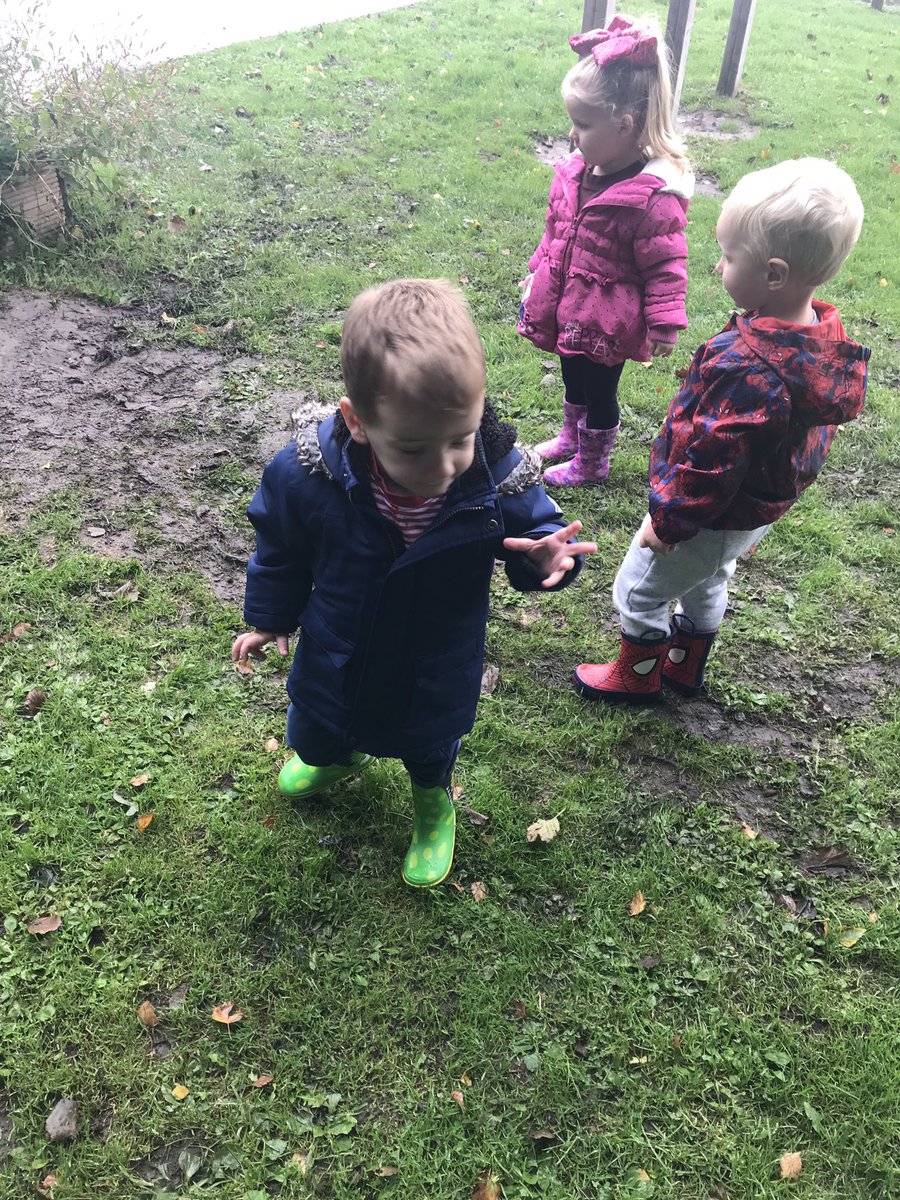 SMALLSTEPS12's tweet photo. Out Humpty hunt😁 https://t.co/PYXPU6SisI