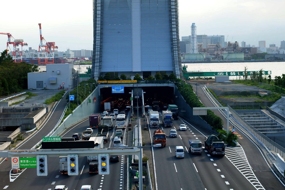 東京港トンネル