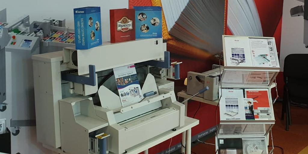 FastbindCo's tweet image. After a busy September, #Fastbind still has a few more shows coming up this season. See you there !
bit.ly/shows19