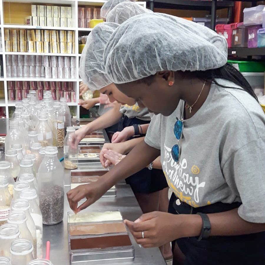 Students on the English immersion program had a great day out visiting the chocolate factory. Designing their own chocolate bars while practising their English. A truly scrumptious experience!

#inspiredglobalcamps #sotograndeinternationalcamps #summercamps #Languages #