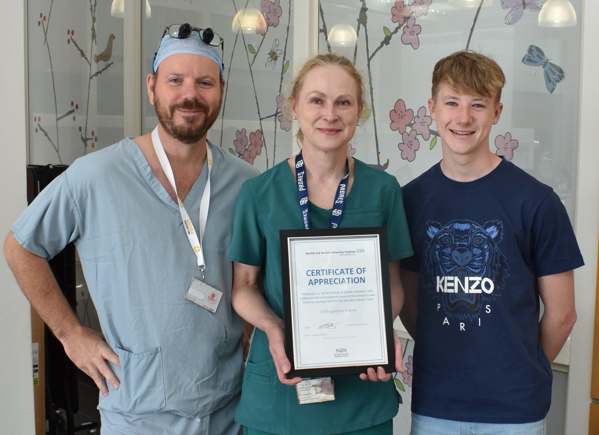 NNHospCharity's tweet photo. Thank you once again to the amazing @PerryCookeUK and his family who raised a fantastic £5148.07 for the skin cancer team @nnuh. Pictured here with Consultants Marc Moncrieff and Jennifer Garioch. 👏👏 https://t.co/5Q5DjBzPRj