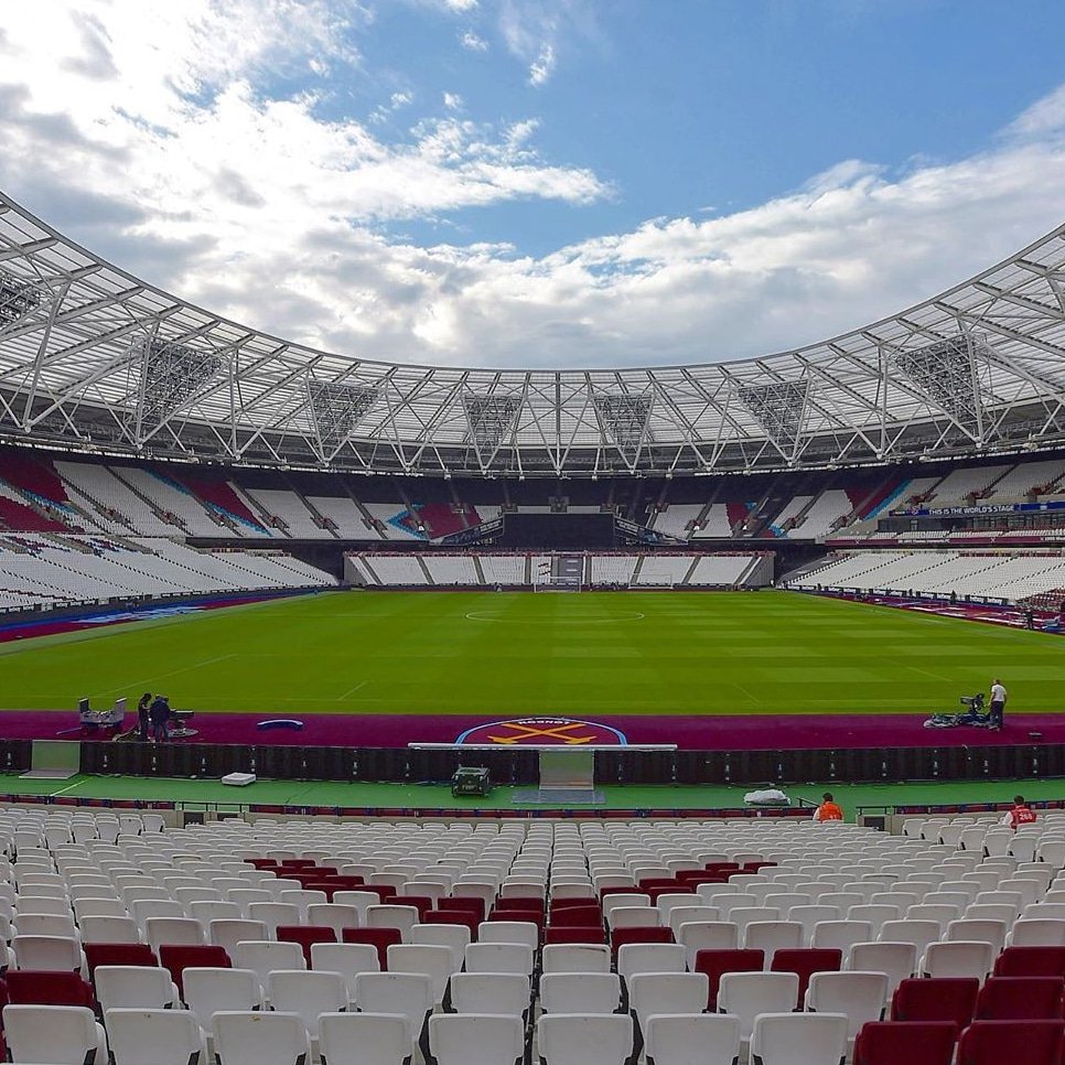 It's almost game day ⚽️ Join smoke and bubbles this saturday from 2pm onwards... the closest venue to the Olympic stadium ... bbq on terrace 🍻🍻🍻 Arrive here early to get the best spot! <a href="/WestHamMagazine/">Blowing Bubbles Fanzine</a>