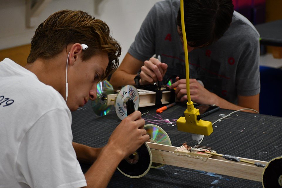 LSHSShorian's tweet photo. Students in Mechanical Engineering, taught by Mrs. Todaro, created and assembled their own Mousetrap cars. Students have a time limit of 1 week to craft their cars: https://t.co/6YSLFZqeFY. #ShorianPride https://t.co/r6YdPrURmo