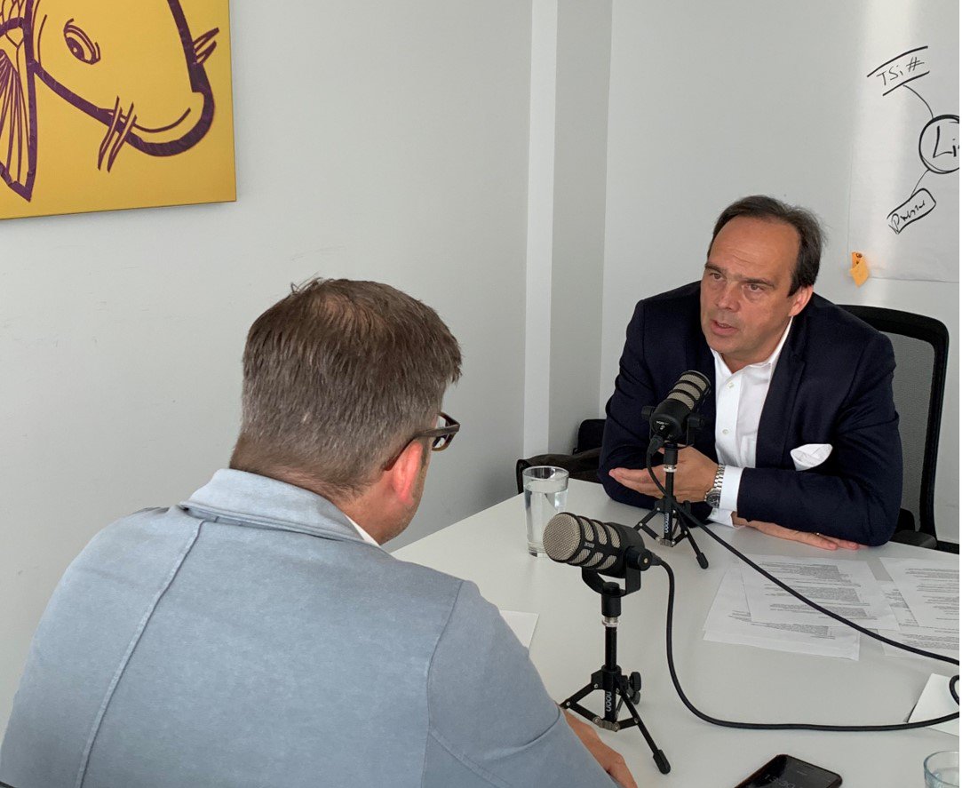 Let´s talk about #InternetOfThings! Unser #digitalisierungspodcast geht heute in eine neue Runde. In Staffel 5 dreht sich alles um #IoT. Gemeinsam mit <a href="/schindera/">Philipp Schindera</a> durfte ich die erste Podcast-Folge der neuen Staffel aufnehmen. Hören Sie jetzt rein: telekom.de/podcast