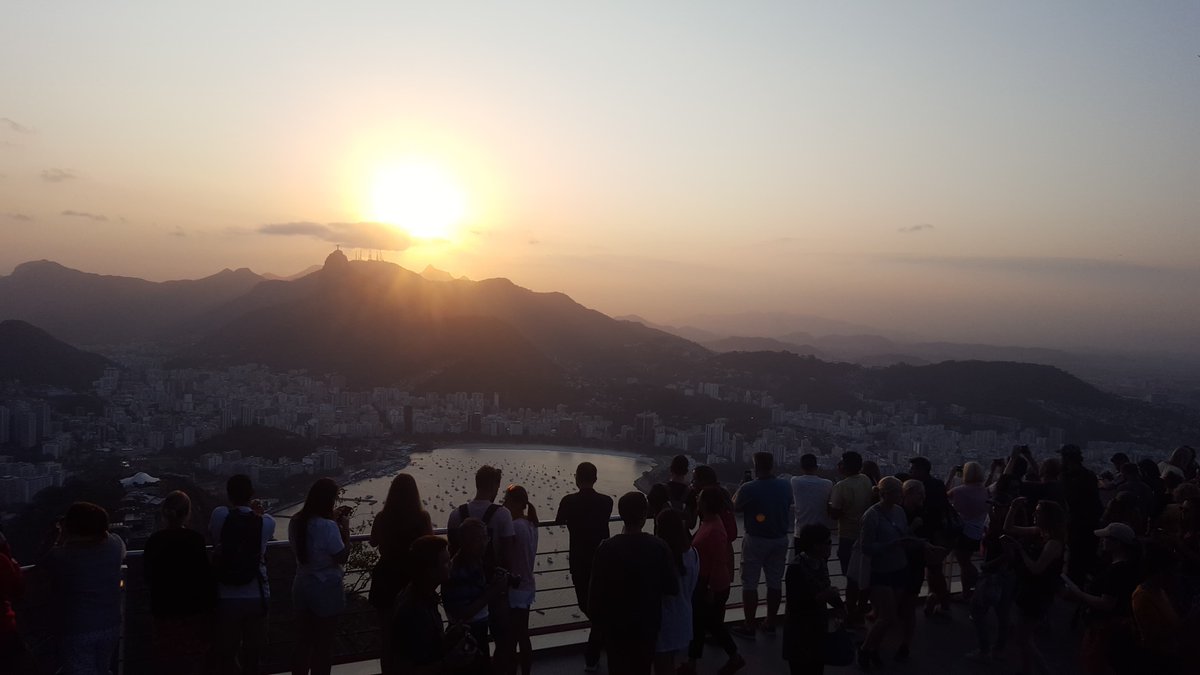 RioCulturalSecr's tweet photo. Tour Sugar Loaf Sunset and Urca Hill Hike - Discover one of the most amazing sunsets in Rio de Janeiro explore the Urca Hill Hike and the Sugar Loaf Mountain Sunset.

#rioprivatetour #privatetoursriodejaneiro #tourguideinrio #riodejaneiro
https://t.co/LHqPVk9z9m https://t.co/5E0Ow3nwPd