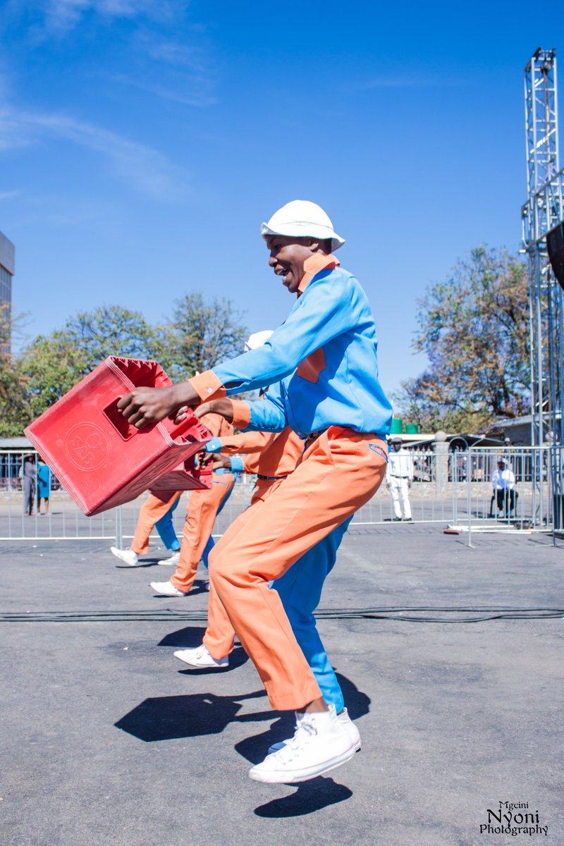 mgcininyonico's tweet photo. Pantsula dance at @intwasa main stage on Saturday the 28th of September. The dancers brought life the otherwise lethargic @CityofBulawayo City Hall Car Park. 
Hoping one day Intwasa successfully turns the car park into main festival site. 
#Intwasa19 https://t.co/8R5r6ufBDJ