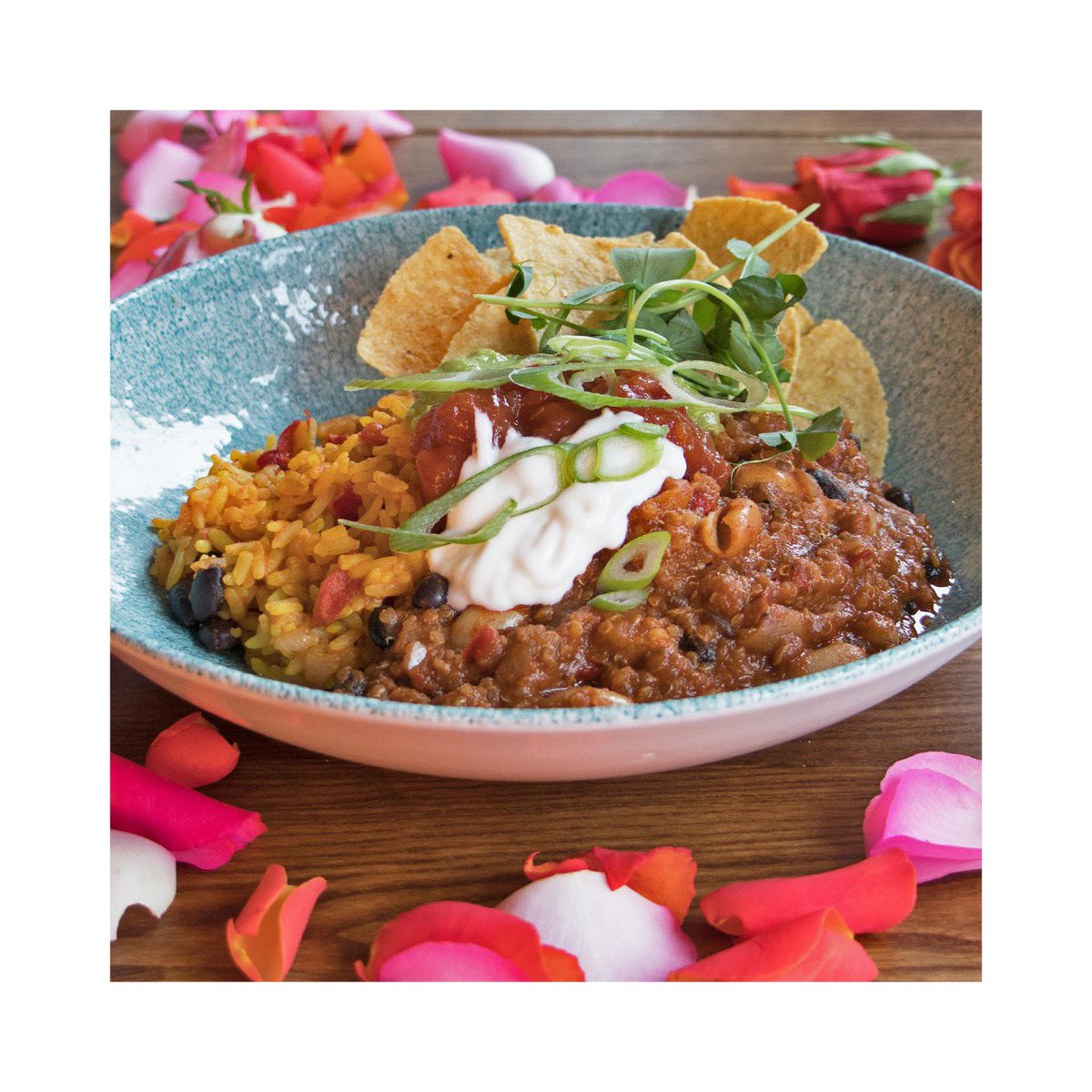 Slug_Liverpool's tweet photo. Look at how delicious our Vegan Chilli is.. our £5 lunch deal is up and running until 4pm today 🍽😍 https://t.co/sL6TIBIoay