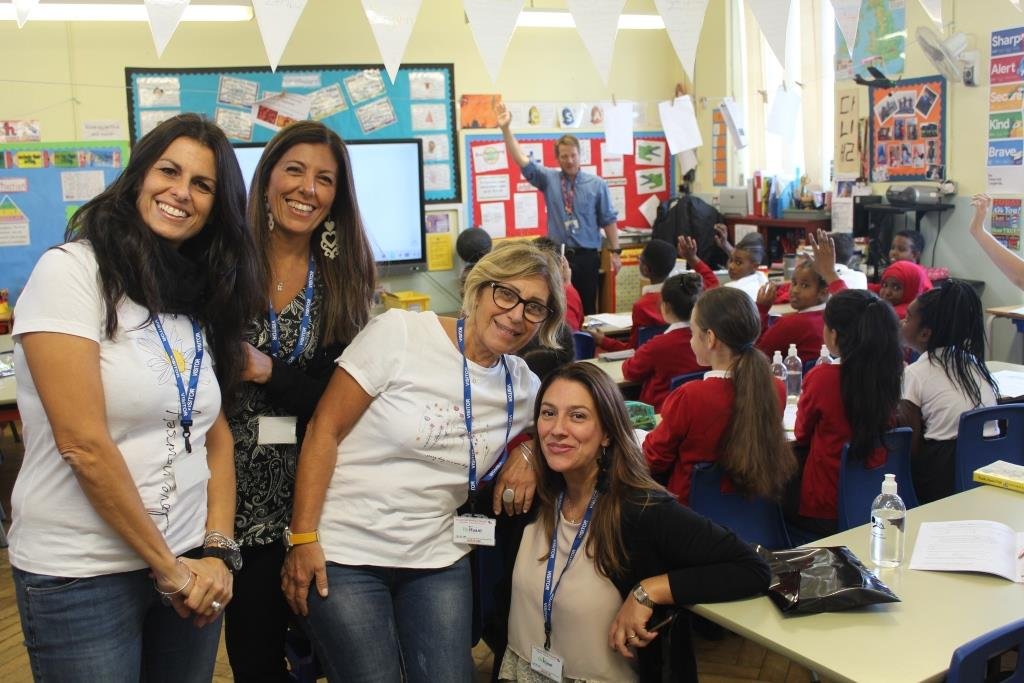 WPS_Success's tweet image. Day 3 of the @behaveproject at Woodcroft with @UK_ADHD - Today it's app testing💻, classroom visits and a school dinner 🍽️ with partners from UK🇬🇧 Romania🇷🇴 Italy🇮🇹 Portugal🇵🇹 &amp;amp; Belgium🇧🇪  behaveproject.eu  @EUErasmusPlus