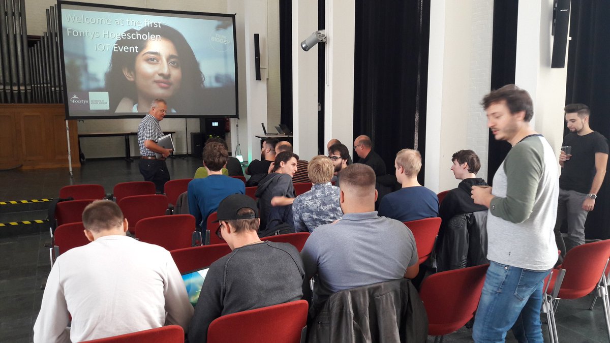 bweijer's tweet photo. First @Fontys Hogescholen #IOT event #Greentechlab @FontysVenlo #wijzijnfontys #werkenbijfontys https://t.co/BLnd901csy