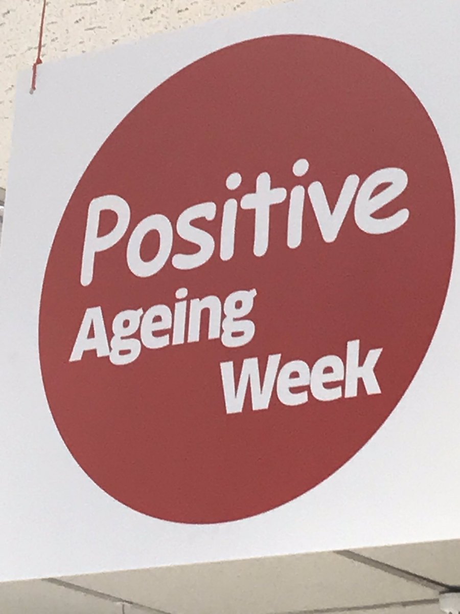 alzheimersocirl's tweet image. Keeping the crowd enthralled at @AgeAction on Camden Street now and giving good practical advice is @Age_Matters for #PositiveAgeingWeek