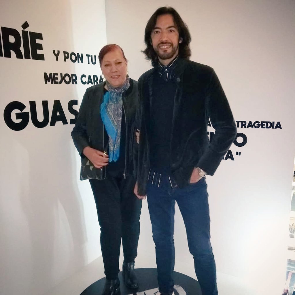 ActorSebastian's tweet photo. Avant Premier #JokerFilm junto a mi madre y @GabrielKepekian
Todos coincidimos en 2 cosas: La dirección merce el #oscar2020 y #JoaquinPhoenix es @ActorSebastian sin barba.
#movie #guason #JokerFilm #WarnerBros #actorsebastian #sebastianbandera https://t.co/MppMTYdkaN