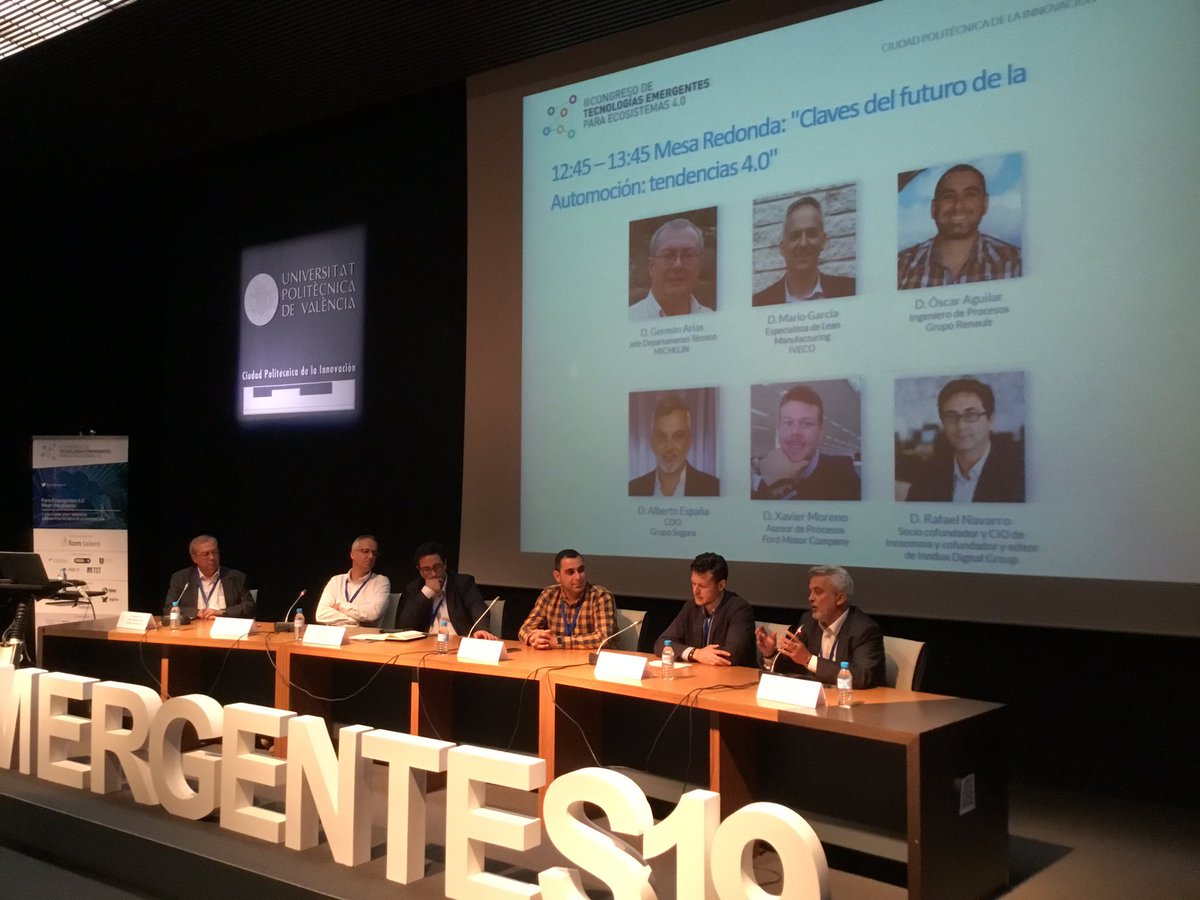ForoEmergentes's tweet photo. #Emergentes19 #CuboAzul Mesa🗨️ >> Claves del futuro de la #automoción
⏱️Modera @rafanavarro_c, de @Inn_Somnia
▪️ @GermnArias6, #Michelín
▪️ @osagcha, #GrupoRenault
▪️ @MarioGarcia130, @IvecoES
▪️ @albertort1200, #GrupoSegura
▪️ @XavierMorenoSor, @FordSpain https://t.co/NXlsrfFgqF