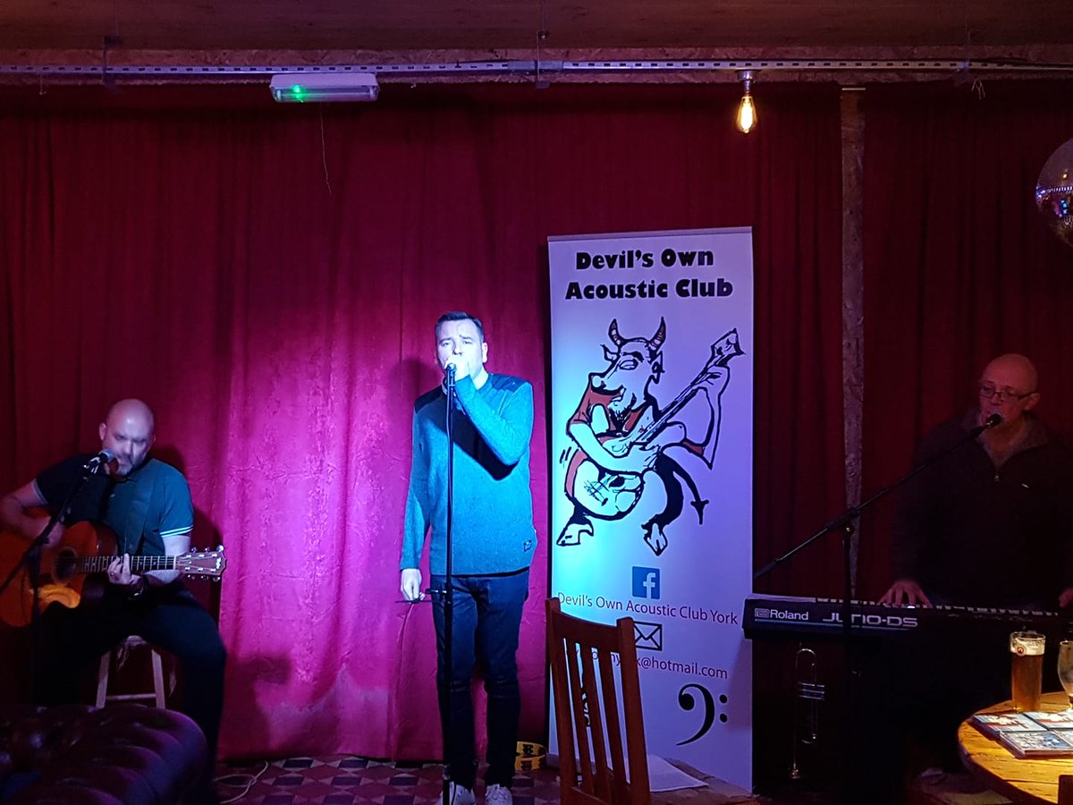 PaulaRyanMusic's tweet photo. #TOTALLY #ORIGINAL What a night of brilliant #music org by FAB @devilsownyork And YES it was all self-penned &amp; #performed by #songwriters #loveit! Great #variety &amp; #top #quality and a #joy to be able to #play my #original #songs alongside fab @Pelicomusic &amp; #storm #trees #band https://t.co/pQvtEY9XYa