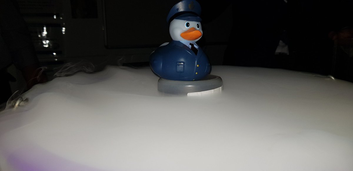 LPHookaDuck's tweet photo. #LPHD taking part in an A-Level @KEVIGS physics practical! #promophotos @kevigsccf https://t.co/BxLKDrlKJP