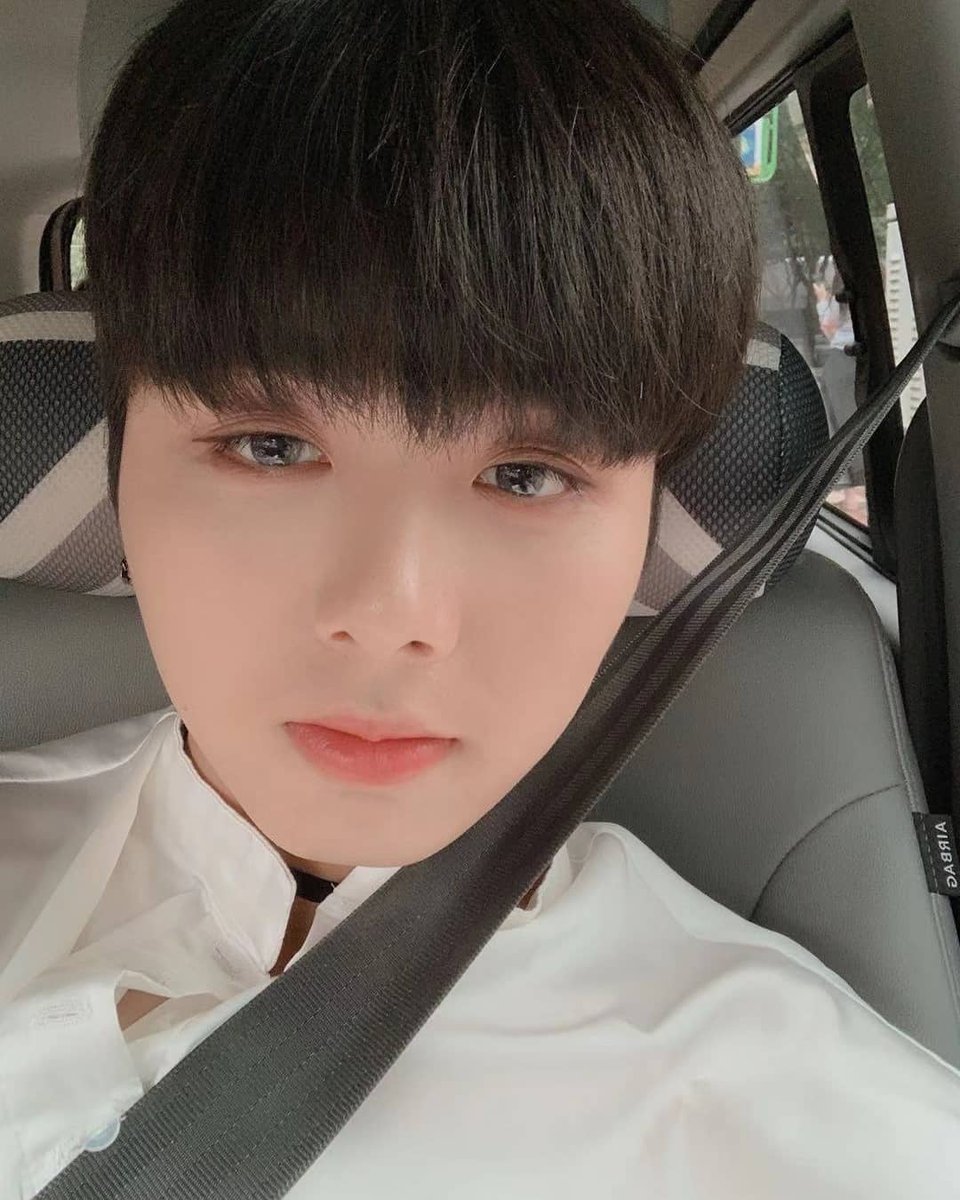 noir__int's tweet photo. [TRANS] 191002 Noir official Instagram update 

#느와르 #NOIR #EnergeticIdol #GodlyIdol #김민혁 #MINHYUK #WatchOutForTheCold #WatchOutForTheTyphoon #ItGot #SoCold #ㅠㅠ https://t.co/4XtZTl9MFw
