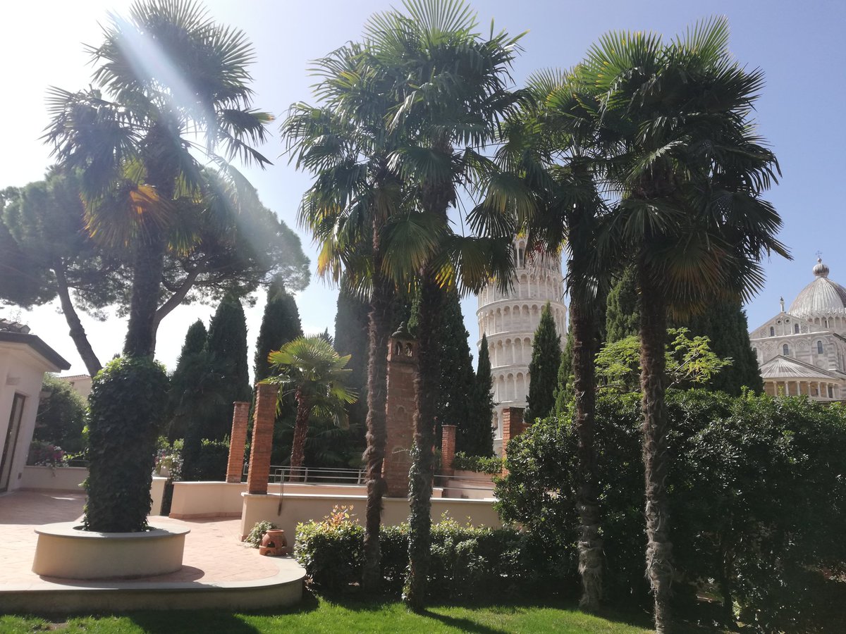 BlueCloudEU's tweet image. Time to shine ☀️ today is the official start of @BlueCloudEU {Pisa 🇮🇹} 3 days to discuss how to pull out a #smartfederation of #dataresources, #computingplatforms  & #analyticalservices for #researchers to support worldclass science in #marine #research & #blueeconomy. Keep tuned