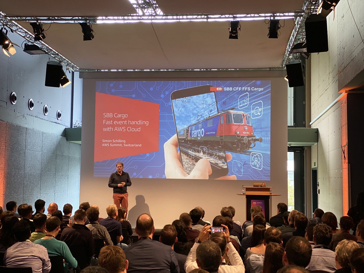 sciem13's tweet image. SBB Cargo presenting their use case on AWS #awssummit #awsonair