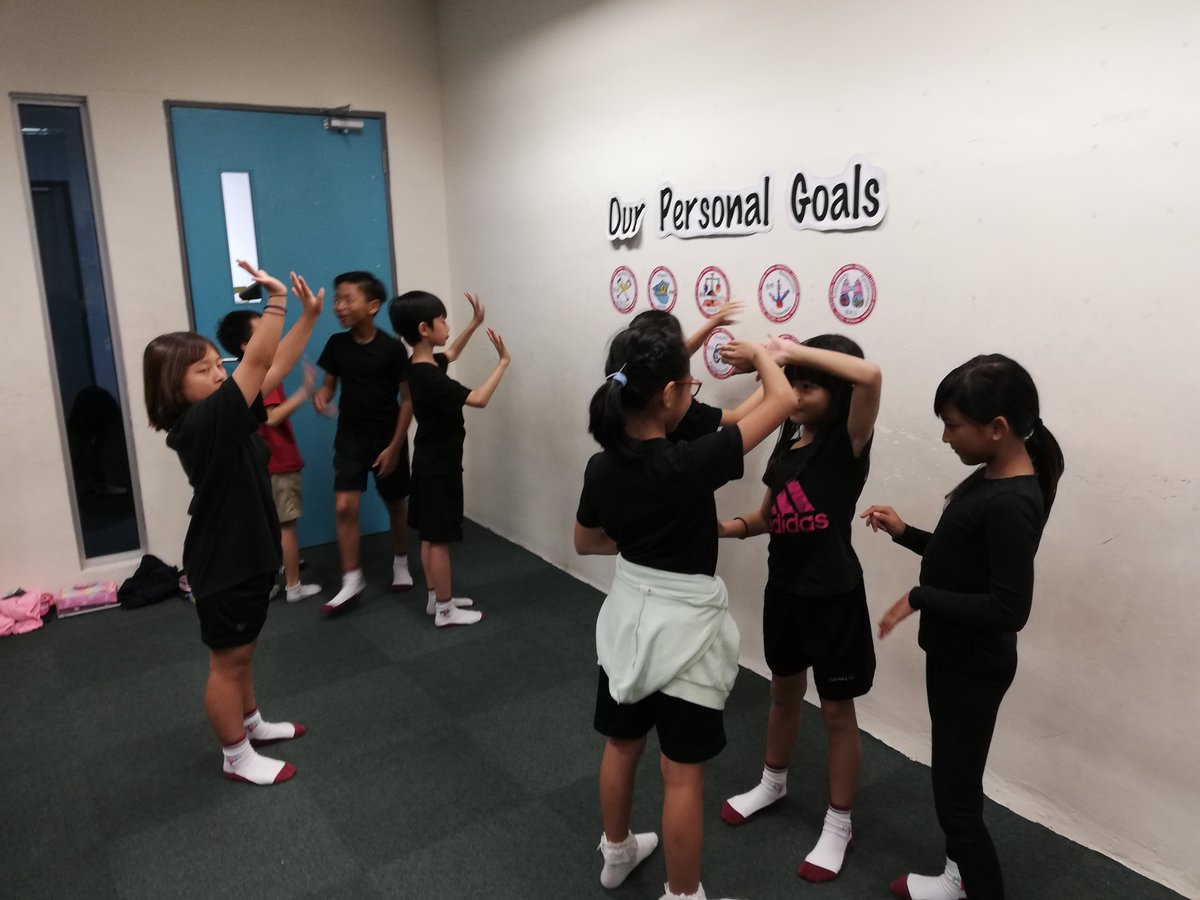 Creating illusions in mime~ This week in Year 4 drama, the students practised the mime wall. #his_learning