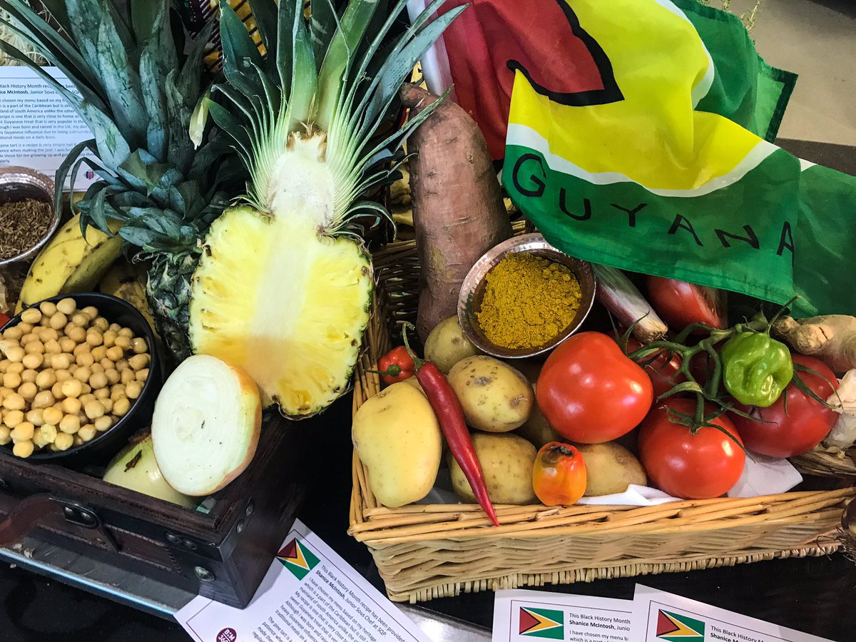 Lola Kosno tweet media