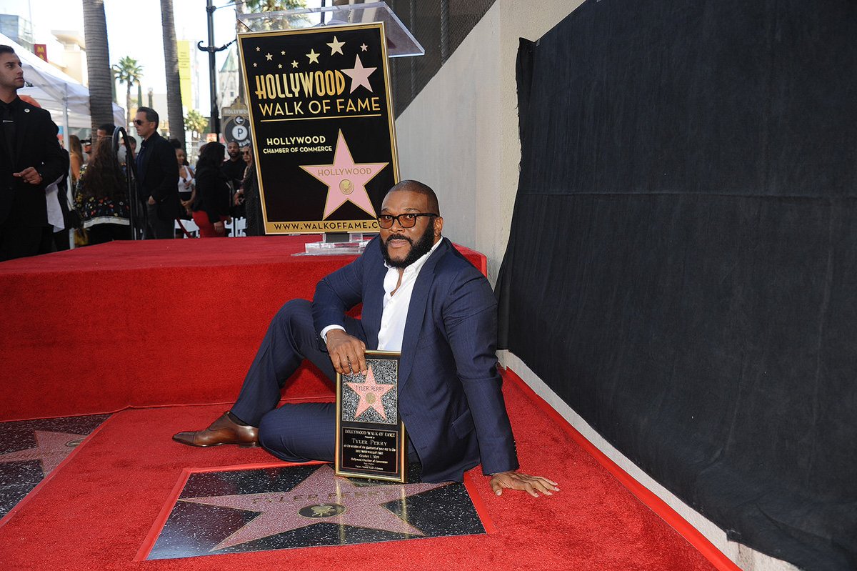 TPstudios's tweet photo. The name Tyler Perry is now permanently cemented on the Hollywood Walk of Fame!! 🤩⭐  #CongratsTylerPerry #TylerPerryStudios #TerryPerry #WalkOfFameHonoree https://t.co/cl2XU69ucu