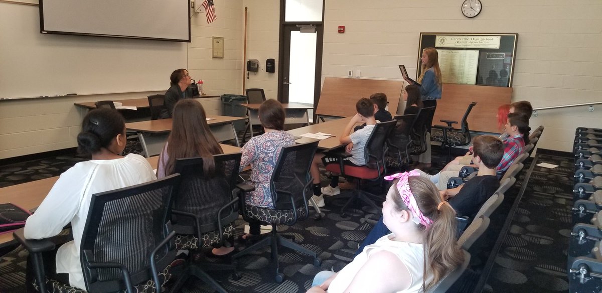 Mrsbpaxton's tweet photo. Thanks to Mrs. Peter's for coming and listening to Johnny Cade's murder trial from @OCLRE #ThisIsCirclevilleCity #Outsiders #middleschoolmocktrial https://t.co/piozKKjKx0