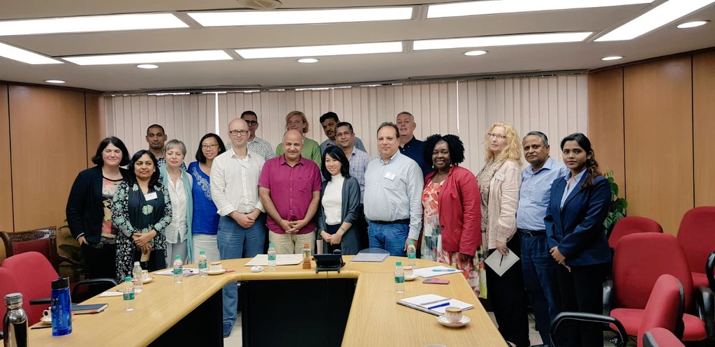 jthornhillLTE's tweet photo. @CSCLeaders @educationgovuk Last week i spoke with Chief Minister of Delhi government, this week policy leaders at conservative party conference. Interesting both have same issues,health,education, infrastructure,environment. Real difference for leadership is context &amp; culture. https://t.co/6j0FmrDro9