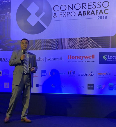 RICSLatina's tweet photo. Neil Shah, Managing Director da RICS para as Américas, palestrou hoje na @abrafac Congresso &amp; Expo no painel RICS Smart World for FM´s, que reuniu em São Paulo os maiores especialistas em FM no Brasil. #FacilitiesMgmt 
@IFMA @IFMA_UK @neilshah930 @MarciaMFerrari https://t.co/napUKCrfNP