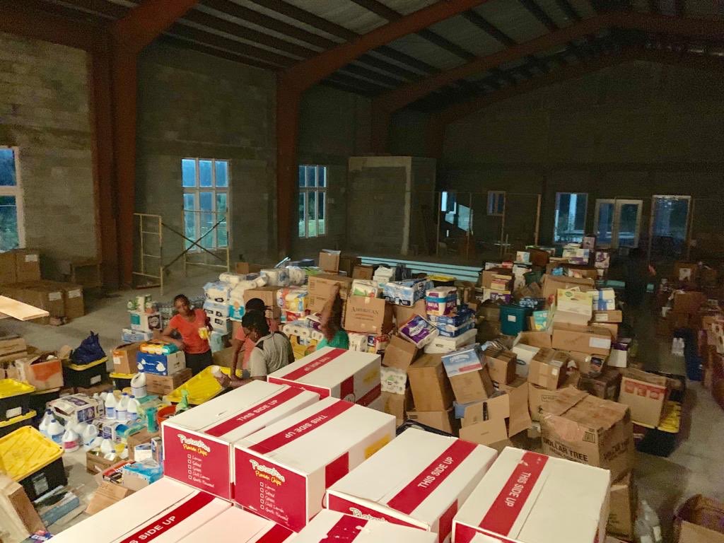 HET_III's tweet photo. #ThompsonLegacyFoundation continuing #HurricaneDorain relief efforts in #GrandBahama with the help of Freeport Gospel Chapel, #PharmaChem, donors and volunteers. #BahamasStrong https://t.co/lYad3ZeNoJ