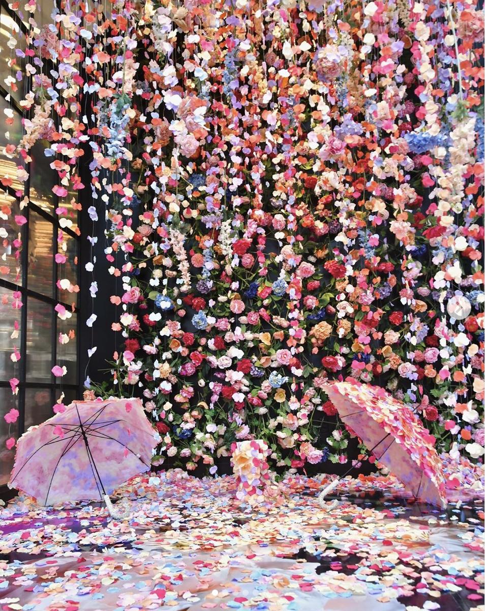 RODistrict's tweet photo. Yes, we know, @AvantGarden at @RODistrict is one of Houston's favorite spots right now... Ours too.
We are so happy to see that @HoustonChron 's @dianecowen agrees!
https://t.co/1LLuYYeIR5
#Houstonspots #riveroaksdistrict #avantgarden #instaready #instagramselfies https://t.co/FL6b1ZrKRq